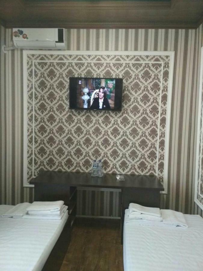 Hostel Farovon Marghilon Exterior foto